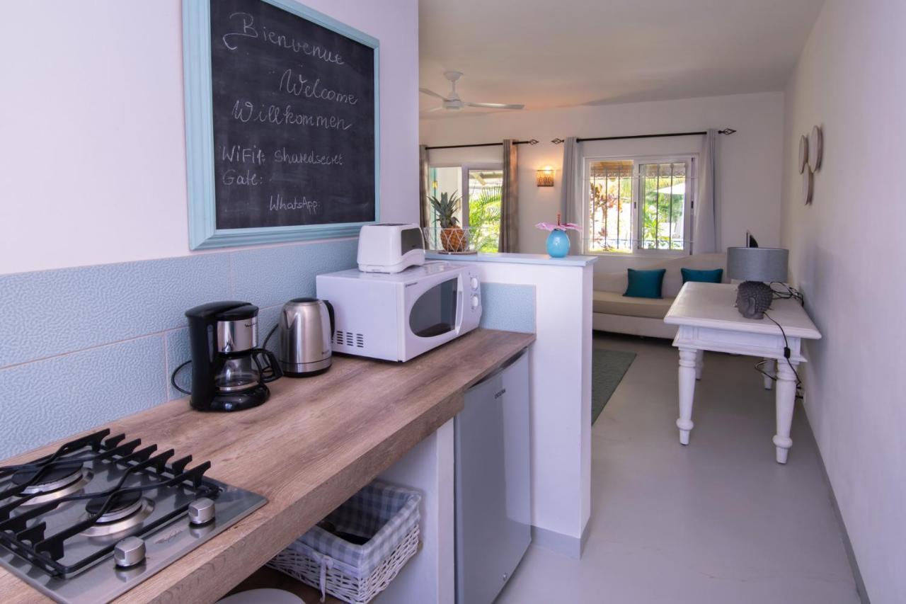 Le Mandala Moris Guesthouse Pointe Aux Canonniers Grand-Baie Exterior photo