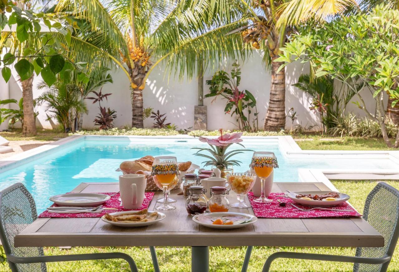 Le Mandala Moris Guesthouse Pointe Aux Canonniers Grand-Baie Exterior photo