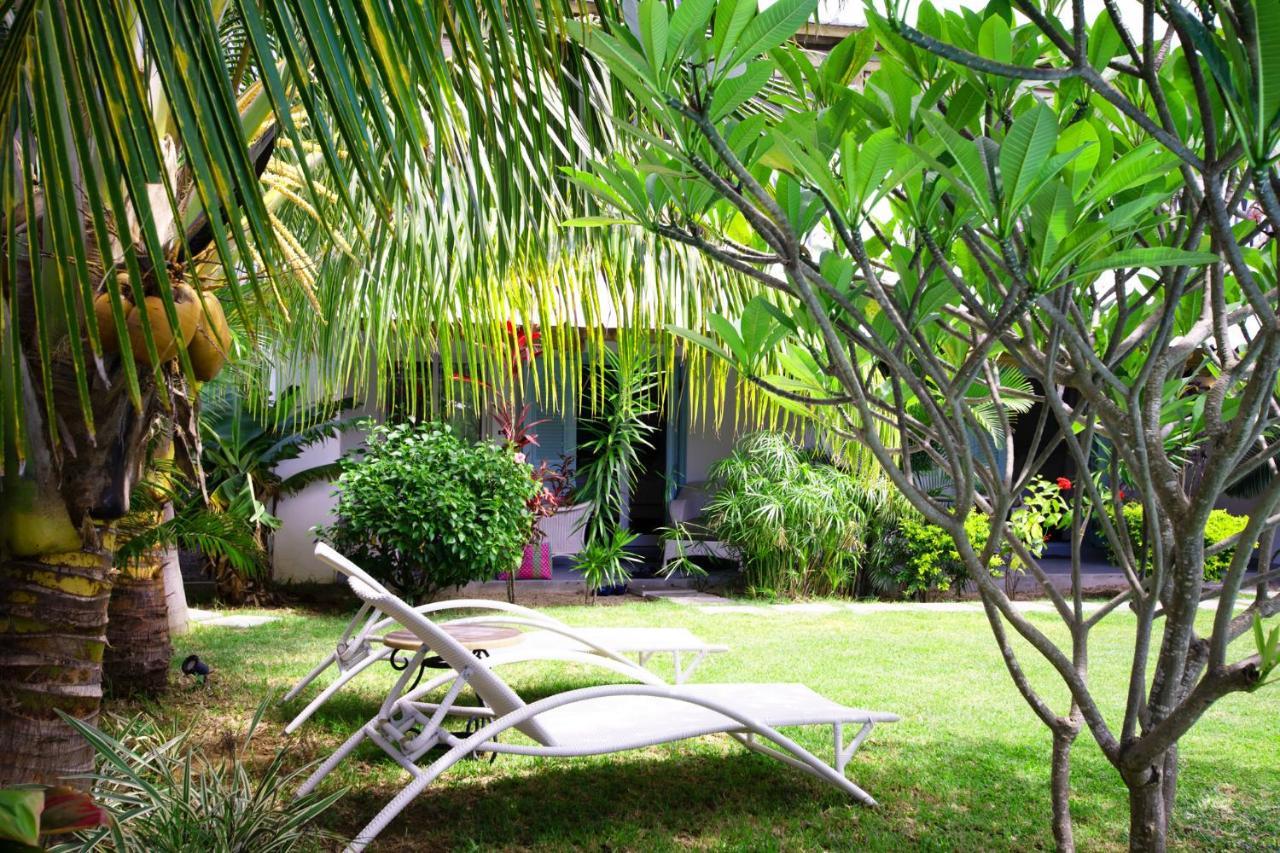 Le Mandala Moris Guesthouse Pointe Aux Canonniers Grand-Baie Exterior photo
