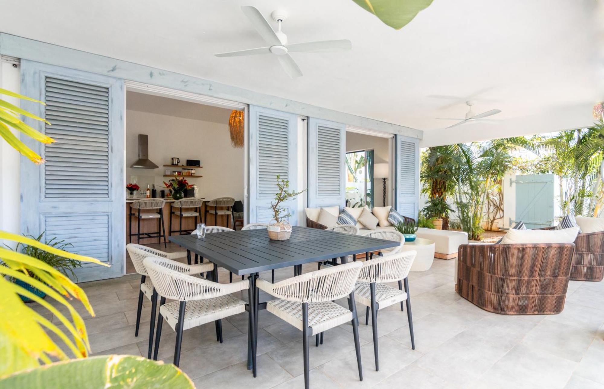 Le Mandala Moris Guesthouse Pointe Aux Canonniers Grand-Baie Exterior photo