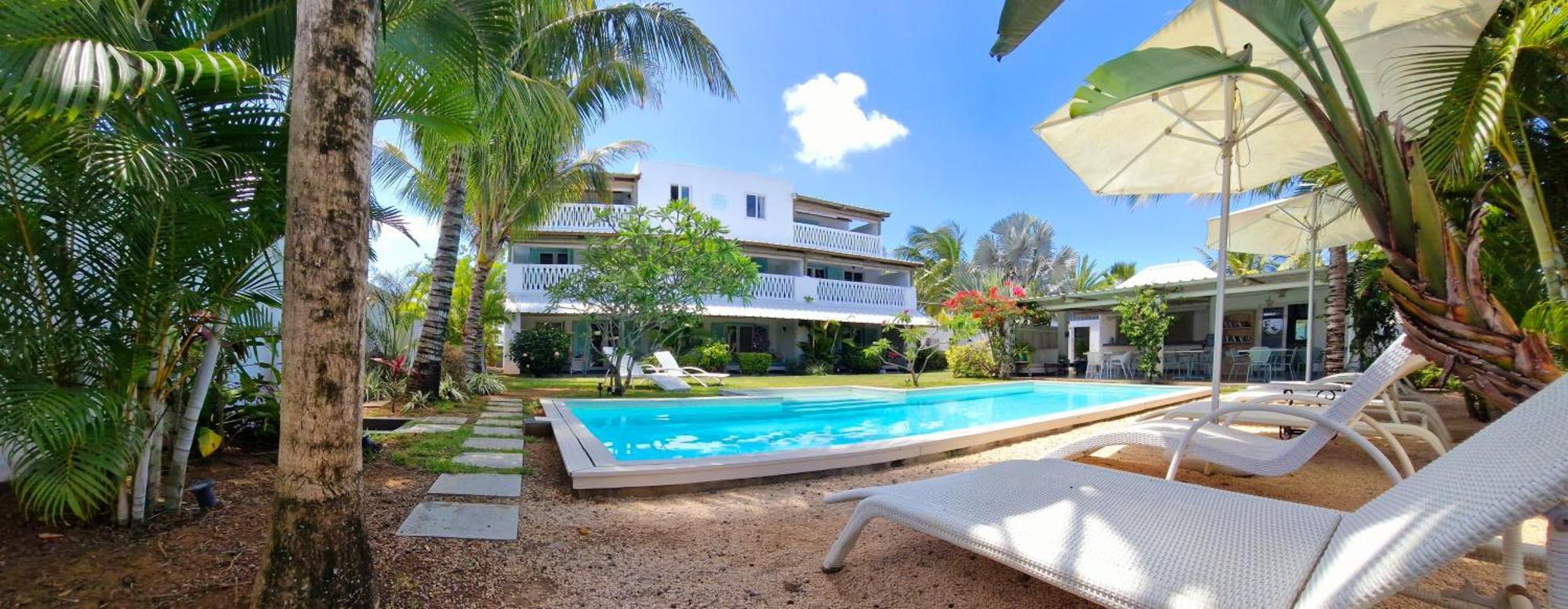 Le Mandala Moris Guesthouse Pointe Aux Canonniers Grand-Baie Exterior photo