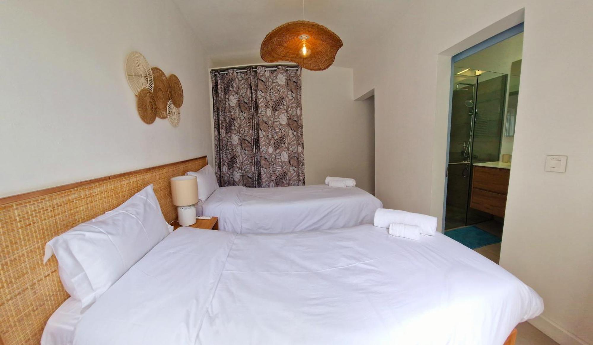 Le Mandala Moris Guesthouse Pointe Aux Canonniers Grand-Baie Exterior photo